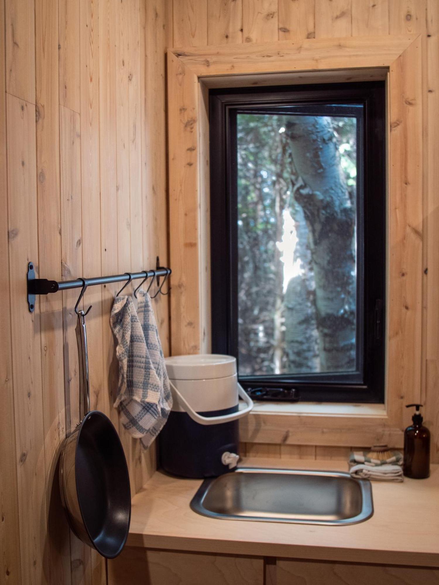 Est Eco-Cabines Nouvelle Exteriör bild